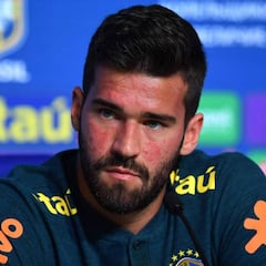 Alisson no despeja la incógnita de su futuro: "Sigue indefinido..."