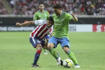 Chivas golea a Seattle Sounders y avanza en Concachampions