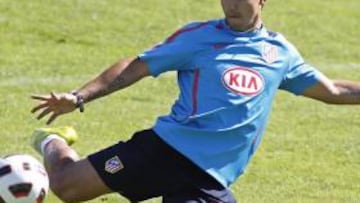 Cerezo: "Estamos negociando con Agüero su renovación"