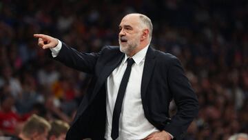 Basketball - Euroleague Semi final - FC. Barcelona v Real Madrid - Stark Arena, Belgrade, Serbia - May 19, 2022 Real Madrid coach Pablo Laso reacts REUTERS/Marko Djurica