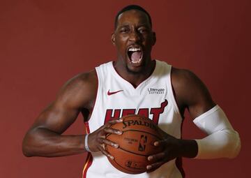 Bam Adebayo posa en el Media Day de los Miami Heat.
