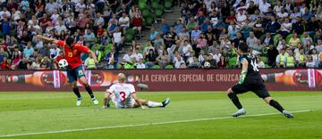 Iago Aspas scores the winning goal after a great pass from Costa. (1-0)