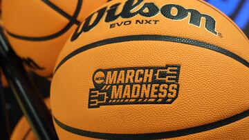 Here are the games today in the Sweet Sixteen round of the NCAA tournament.