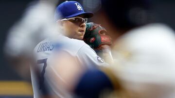 Julio Urías en un partido de los Dodgers.