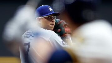 Julio Urías en un partido de los Dodgers.