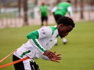 Adilson realiza un ejercicio