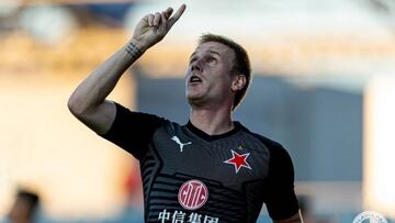 El Slavia se reencuentra con la Liga y con el triunfo