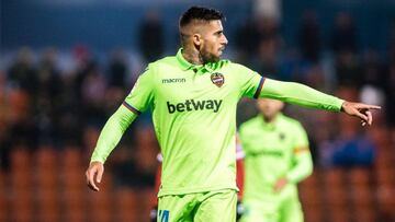 El Levante anuncia la rescisi車n del contrato de Samu Garc赤a