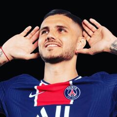 Mauro Icardi apuesta por un radical cambio de look en sus vacaciones en Ibiza