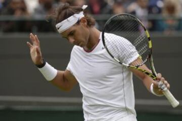 El tenista español Rafael Nadal, durante el partido de primera ronda del torneo de tenis de Wimbledon disputado ante el belga Steve Darcis