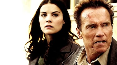 El thriller olvidado de Clint Eastwood que marcó el regreso de Schwarzenegger: “Me quitó la maldición”