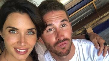 Pilar Rubio y Sergio Ramos posando en un selfie.