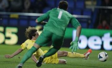 1-0. Pina anota el primer tanto.