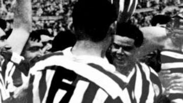 Piru Gainza levantó siete Copas con el Athletic, dos de ellas en Barcelona.