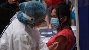 Vacunación con Moderna en Bogotá. Conozca cuántas dosis se necesitan del biológico y cuándo le podría tocar la vacuna contra el coronavirus.