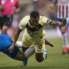 “Pollo” Briseño quiso visitar a Giovani en el hospital