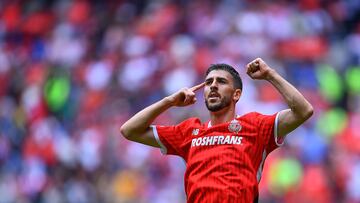 during the 5th round match between Toluca and Atletico de San Luis as part of the Liga BBVA MX, Torneo Apertura 2024 at Nemesio Diez Stadium on August 25, 2024 in Toluca, Estado de Mexico, Mexico.