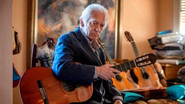 Muere Manolo Sanlúcar, popular guitarrista flamenco, a los 78 años. TWITTER.