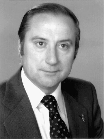 José Gil Lecha se convirtió el 10 de agosto de 1977 en el decimoquinto presidente de la historia del Real Zaragoza, al vencer en un proceso electoral en el que sólo votaron los socios compromisarios.