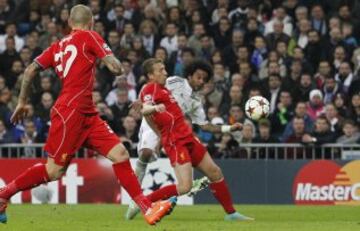 Gol 1-0 Benzema. Pase de Marcelo.