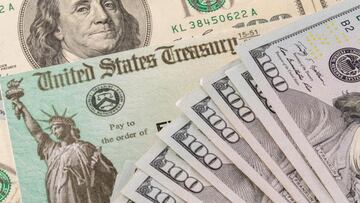 El IRS continúa enviando el tercer cheque de estímulo y comenzó a enviar los cheques plus-up. ¿Cuándo llegarán los pagos pendientes? Aquí toda la información.
