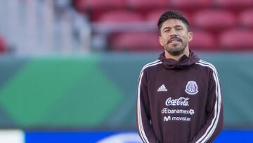 Oribe Peralta, delantero de la Selección Mexicana bromeando sobre el tema del Clembuterol luego de la suspensión de Saúl 'Canelo' Álvarez.