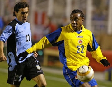 La última vez que Colombia y Uruguay se enfrentaron ocurrió en 2004 en el juego por el tercer puesto. La Celeste ganó 2-1 con goles de Estoyanoff y Sánchez. Barranca Herrera anotó el descuento.