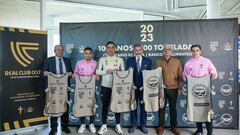 Pedro Posada, Fran Beltrán, Carlos Carvalhal, Carlos Mouriño, Iván Martínez (presidente del Banco de Alimentos) y Franco Cervi posa en la presentación de la campaña '100 anos - 100 toneladas'.