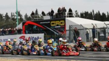 LIDERANDO. Eliseo Martínez (520) comandando el grupo.