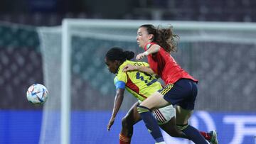 NAVI MUMBAI, INDIA - OCTOBER 12: Linda Caicedo of Colombia and Lucia Corrales of Spain compete for the ball during the FIFA U-17 Women's World Cup 2022 Group C match between Spain and Colombia at DY Patil Stadium on October 12, 2022 in Navi Mumbai, India. (Photo by Joern Pollex - FIFA/FIFA via Getty Images)