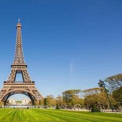 ¿Por qué la Torre Eiffel y otros monumentos crecen en verano y menguan en invierno?