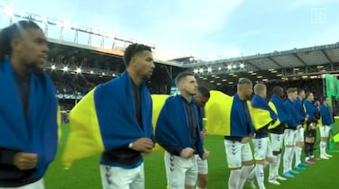 Emocionante homenaje a Ucrania en Goodison Park