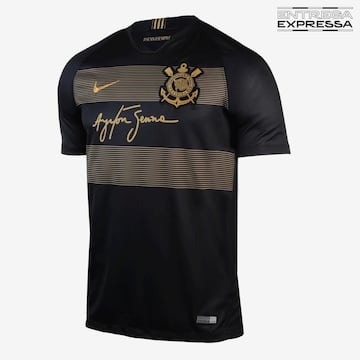 El Corinthians homenajea a Ayrton Senna con su nueva equipación