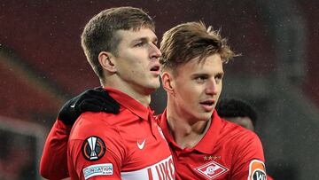 Los jugadores del Spartak celebran el primer gol de Sobolev.