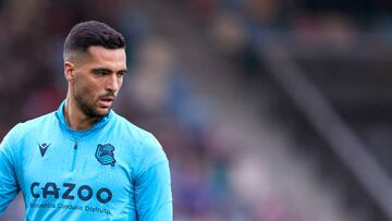 BARACALDO, SPAIN - AUGUST 05: Mikel Merino of Real Sociedad looks on during the pre-season friendly match between Athletic Club and Real Sociedad at Lasesarre Stadium on August 5, 2022, in Barakaldo, Spain. (Photo By Ricardo Larreina/Europa Press via Getty Images)