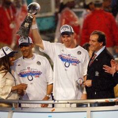 Jim Harbaugh, Jim Kelly, un puñetazo... y Peyton Manning