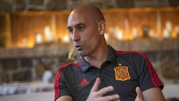 Luis Rubiales atendi&oacute; a este peri&oacute;dico ayer en el hotel de concentraci&oacute;n de la selecci&oacute;n Sub-21 en &Uacute;dine.
 