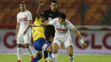 Soccer Football - Egyptian Premier League - Zamalek v Ismaily - Cairo International Stadium, Cairo, Egypt - October 26, 2020 Zamalek&#039;s Emam Ashour in action with Ismaily&#039;s Nader Ramadan REUTERS/Amr Abdallah Dalsh