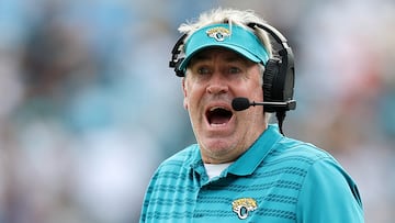 JACKSONVILLE, FLORIDA - SEPTEMBER 15: Jacksonville Jaguars head coach Doug Pederson reacts during the second half at TrEver Bank Stadium on September 15, 2024 in Jacksonville, Florida. Mike Carlson/Getty Images/AFP (Photo by Mike Carlson / GETTY IMAGES NORTH AMERICA / Getty Images via AFP)