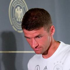 Muller and Bierhoff dismiss reports of German disharmony
