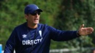 Mario Salas está feliz en la UC.