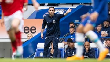 London (United Kingdom), 13/05/2023.- Chelsea's manager Frank Lampard in action during the English Premier League soccer match between Chelsea FC and Nottingham Forest, in London, Britain, 13 May 2023. (Reino Unido, Londres) EFE/EPA/TOLGA AKMEN EDITORIAL USE ONLY. No use with unauthorized audio, video, data, fixture lists, club/league logos or 'live' services. Online in-match use limited to 120 images, no video emulation. No use in betting, games or single club/league/player publications.

