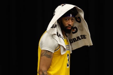 Anthony Davis #3 of the Los Angeles Lakers walks off the court following the NBA game against the Phoenix Suns