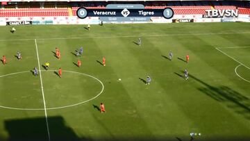 Veracruz y Tigres femenil protestan parando el juego