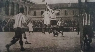 El Valencia recupera el pantalón blanco para su Centenario