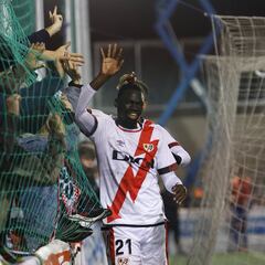 Pathé Ciss lleva al Rayo al Mundial