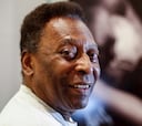 Pelé prosigue con su rehabilitación al borde de cumplir un mes en el hospital