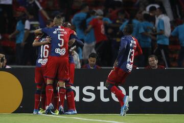 En el estadio Atanasio Girardot, Medellín derrotó 1-0 al equipo argentino con gol de Andrés Ricaurte. La vuelta será el próximo martes 25 de febrero.