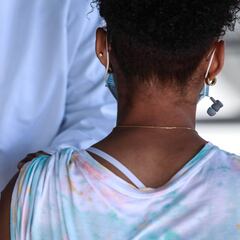 Coronavirus Colombia: MinSalud estudia la aplicación de tercera dosis en mayores de 50 años