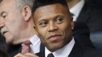 Baptista en el palco del Bernabeú en el partido contra el Rayo.